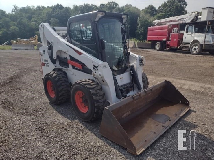2022-bobcat-s740-image-27