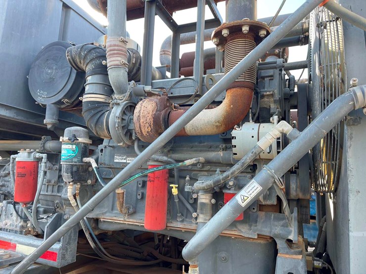 2012-nov-rolligon-cement-pump-trailer-image-3