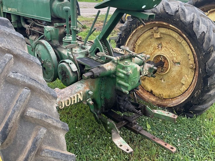 john-deere-b-image-21