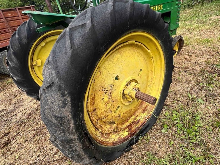 john-deere-b-image-13