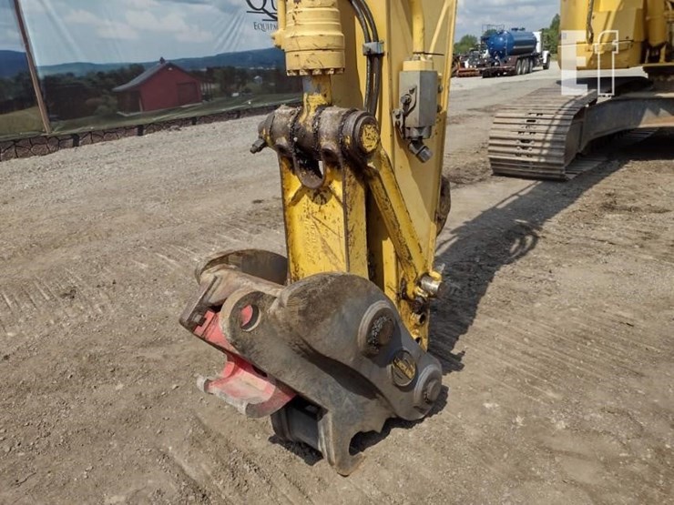 2011-komatsu-pc228us-lc-8-image-17