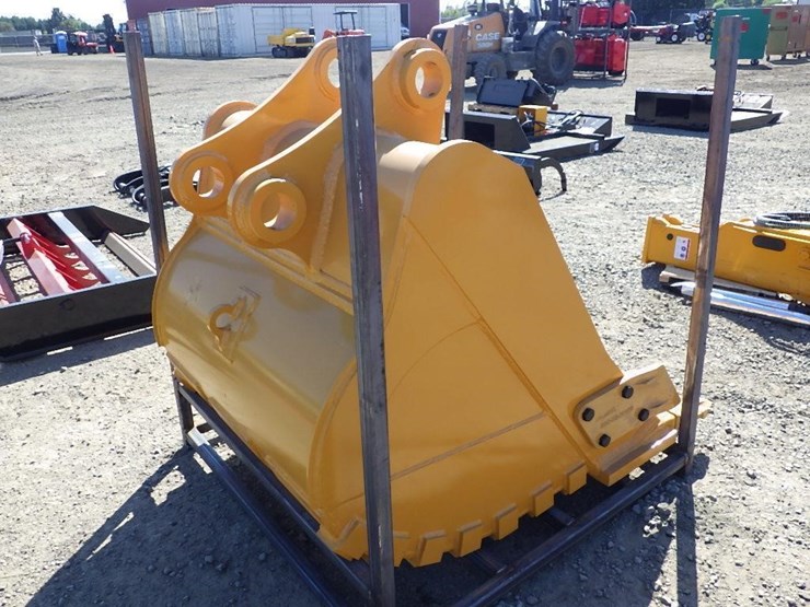 caterpillar-320-image-3