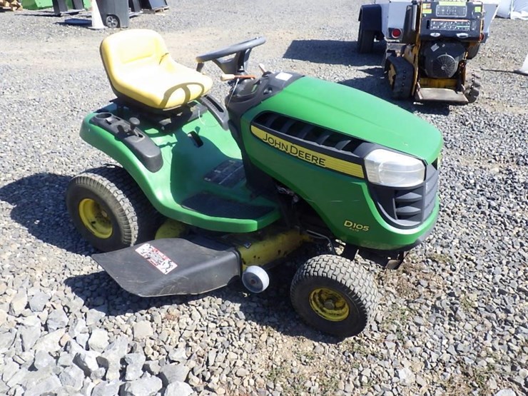 john-deere-d105-image-2