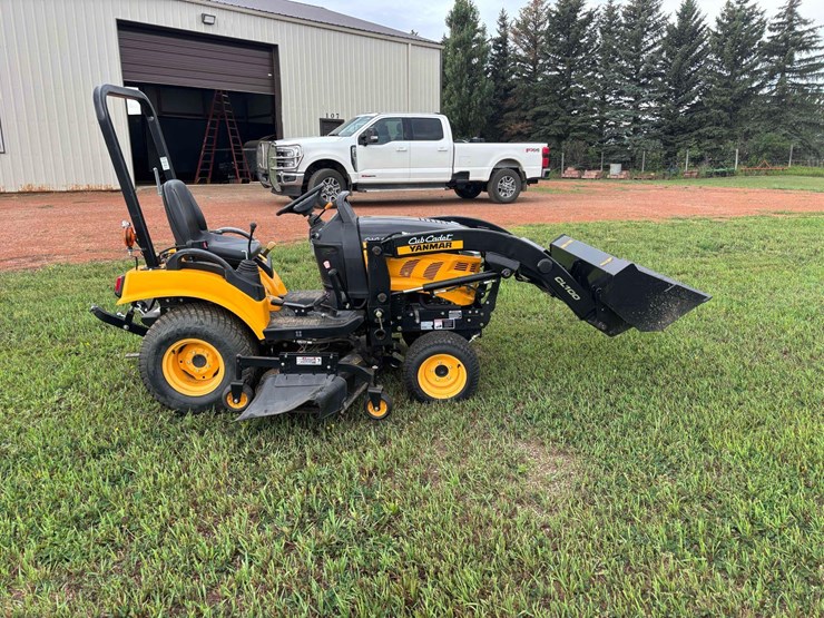 2010-cub-cadet-sc2400-utility-tractor-image-6