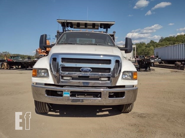 2015-ford-f650-image-4