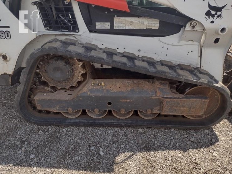2020-bobcat-t590-image-28