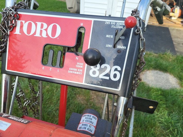 toro-826-walk-behind-snowblower-image-8