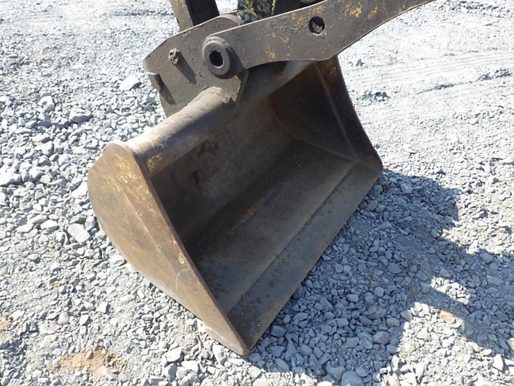 yanmar-vio30-image-7