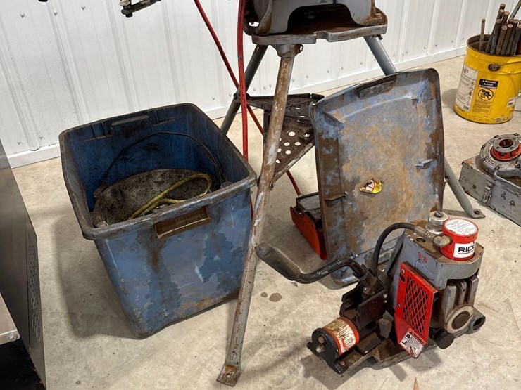 ridgid-300-threader-image-1