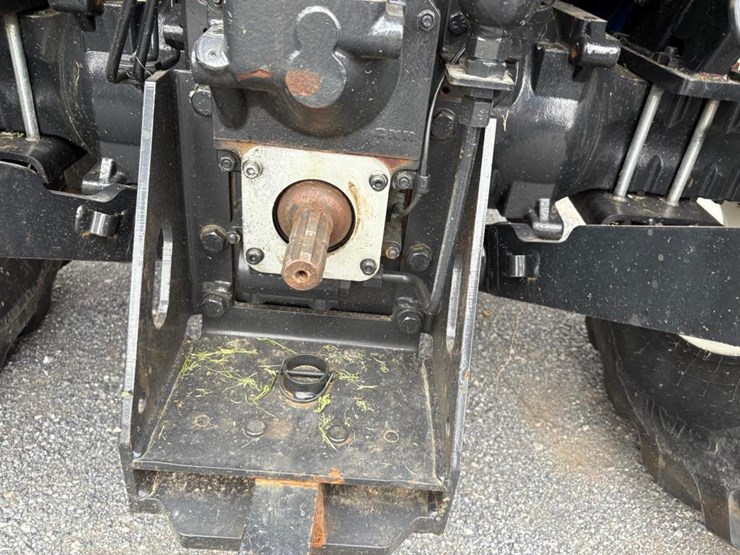2019-new-holland-workmaster-95-image-23