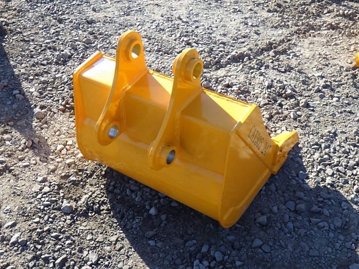 caterpillar-305-image-3