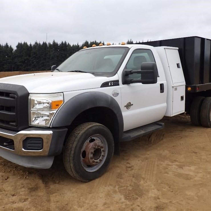 2011 FORD F550