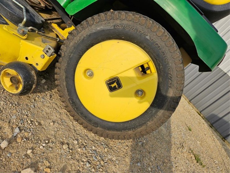 john-deere-325-image-22