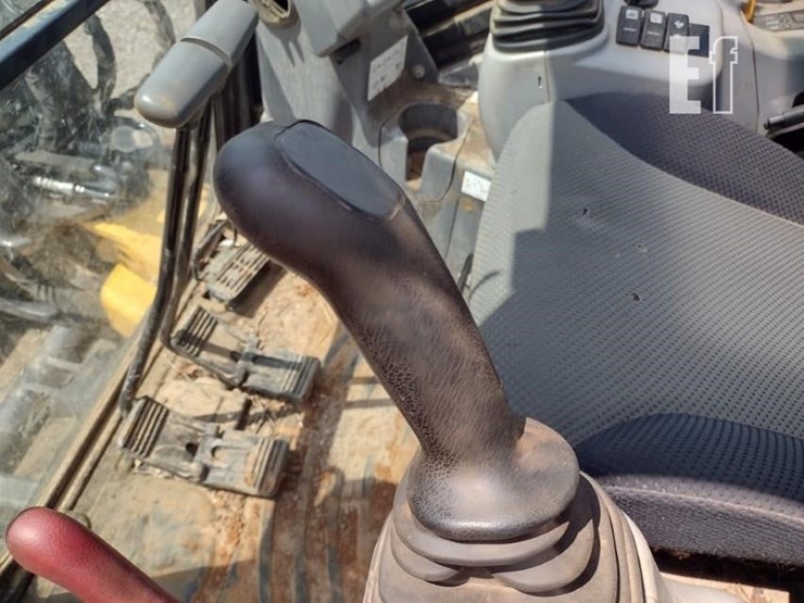 2022-deere-50g-image-12