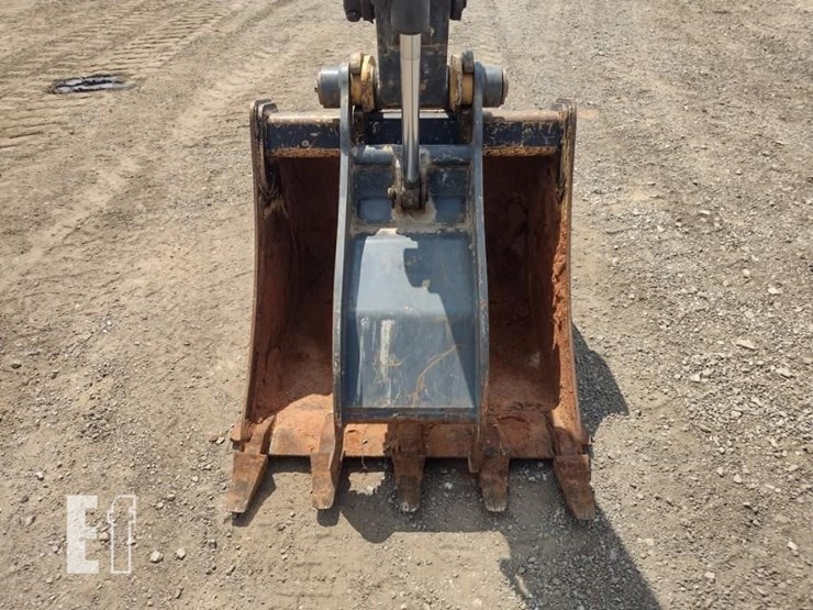 2022-deere-50g-image-16