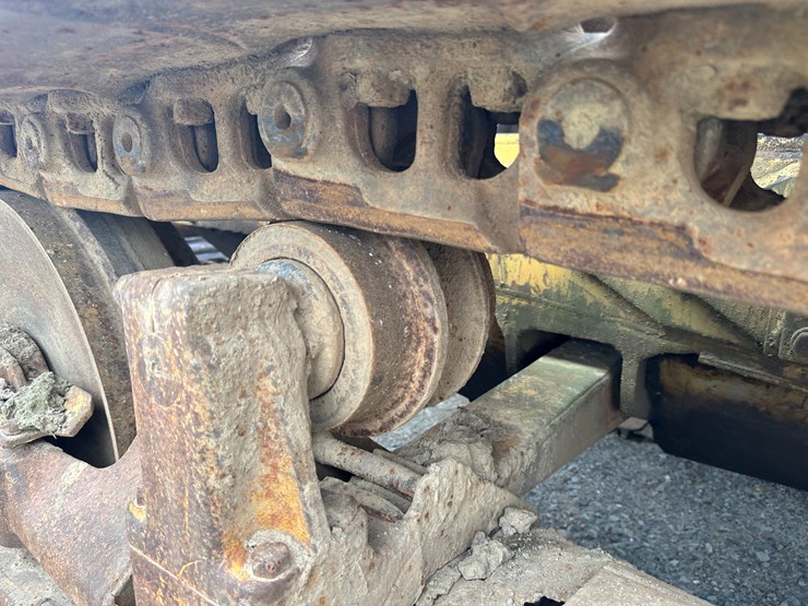 caterpillar-d6c-image-8