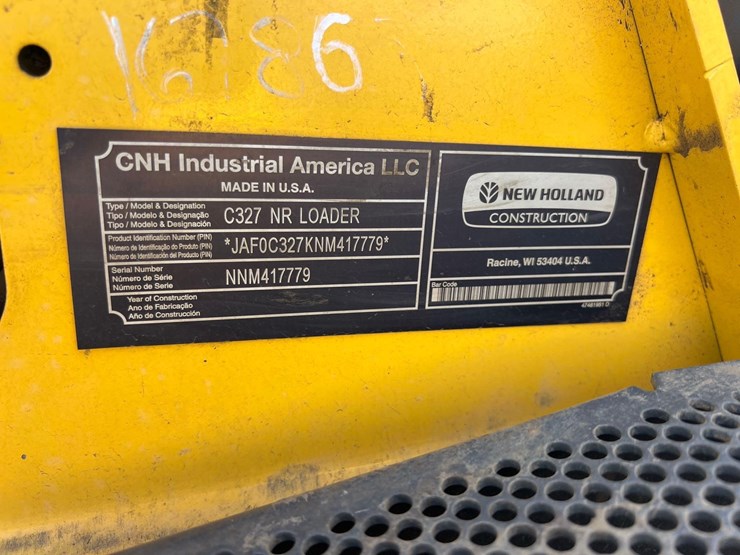 2022-new-holland-c327-image-7