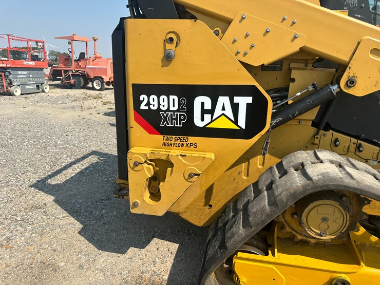 2018-caterpillar-299d2-xhp-image-35