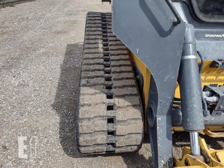2023-deere-331g-image-34