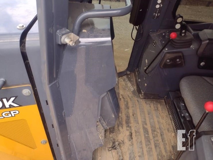 deere-650k-image-14