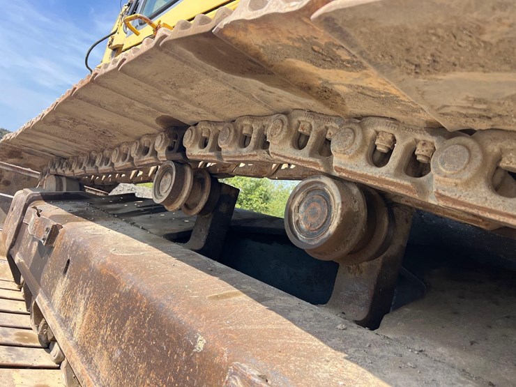 komatsu-pc400-lc-6-image-10