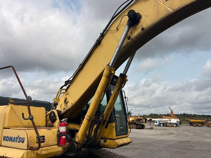 komatsu-pc300-lc-7l-image-12