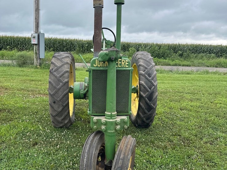 john-deere-b-image-15