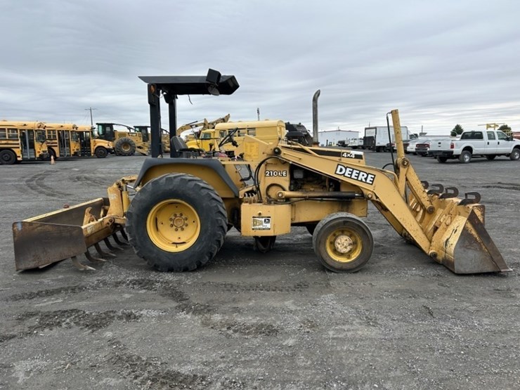 deere-210le-image-6
