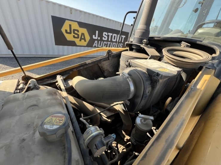 2012-caterpillar-420e-image-23