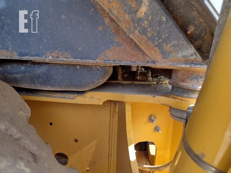 2017-deere-310sl-image-28