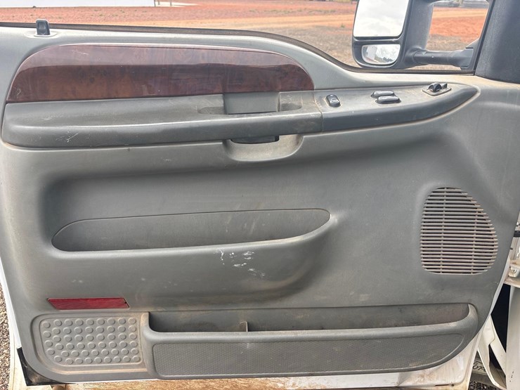 2002-ford-f150-image-15