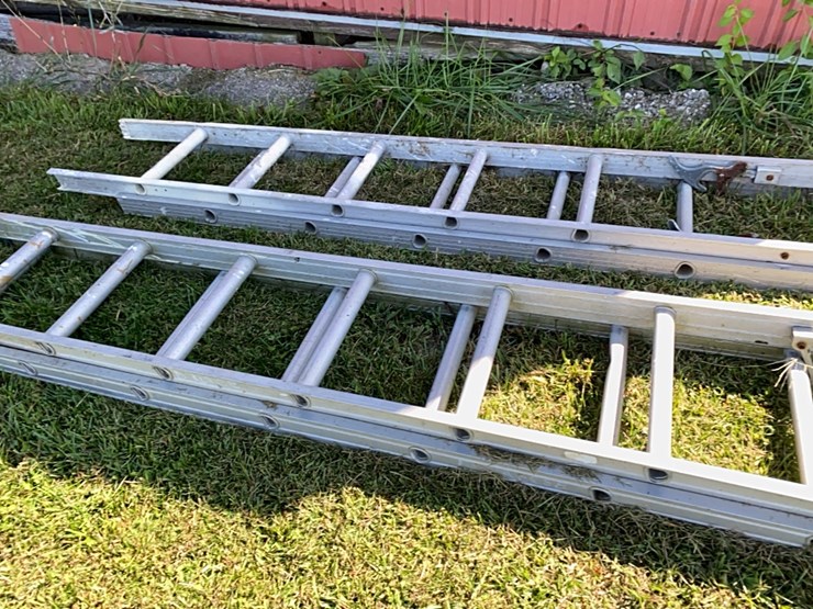 2---alum-extention-ladders-image-9