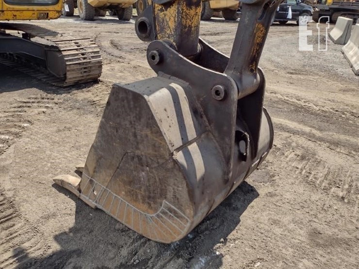 1992-deere-490e-image-19