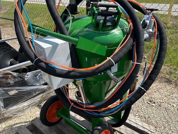 30l-sand-blasting-machine-image-2