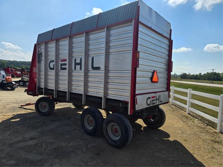 gehl-980-image-3