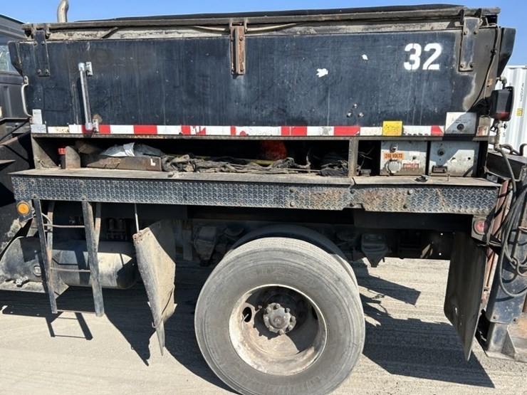 1992-ford-l8000-image-23
