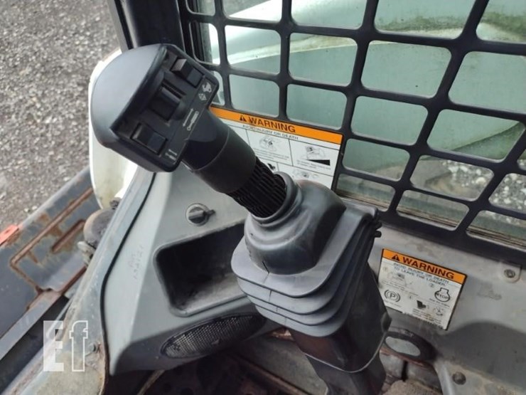 2015-bobcat-s650-image-9