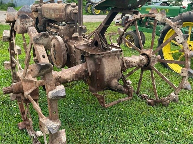 john-deere-b-image-10