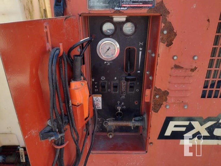 2010-ditch-witch-fx30-image-18