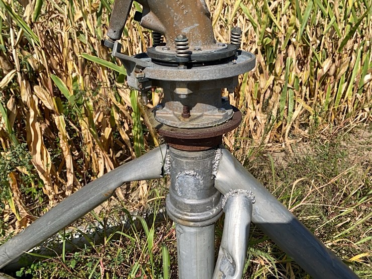 irrigation-stationary,-and-big-gun-p-200-gun-and-12-30’-hook-and-latch-pipe-image-3
