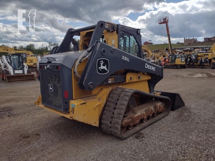 2020-deere-331g-image-39