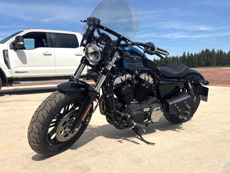 2017-harley-davidson-x1200-motorcycle-image-1