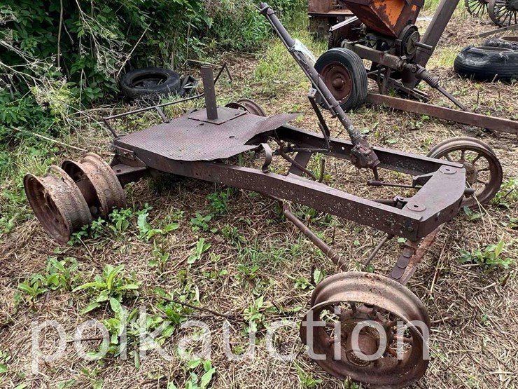 toro-tractor-chassis-(no-tag)-image-1