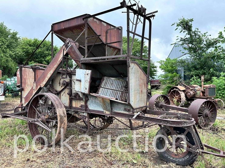 john-deere-7-image-1