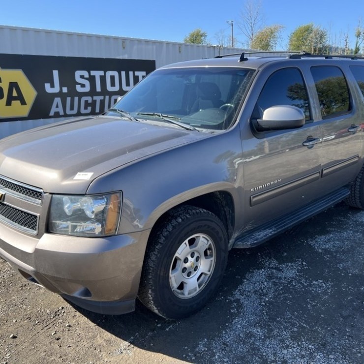 2014 CHEVROLET SUBURBAN