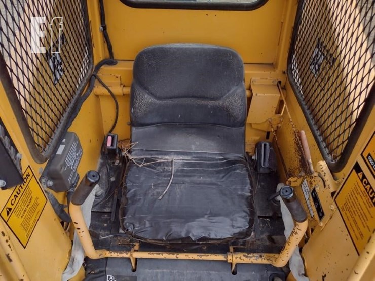 1990-deere-675b-image-10