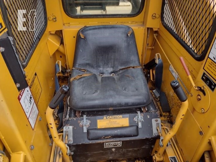 1986-deere-575-image-10