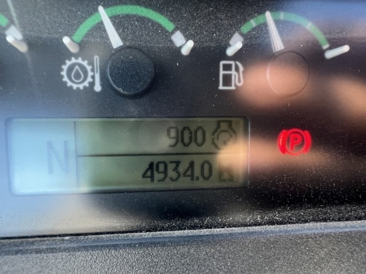 2014-deere-410k-image-30