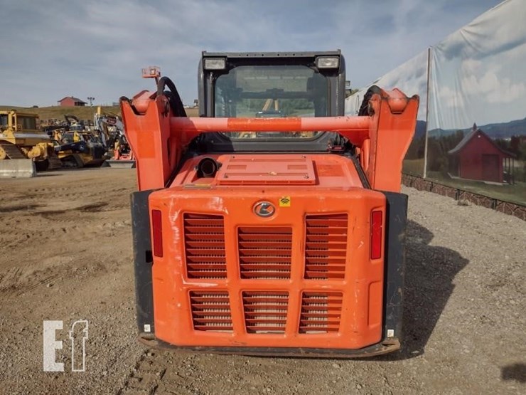 kubota-svl65-2-image-4