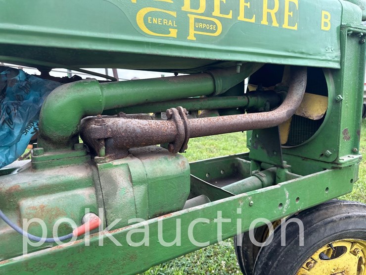 john-deere-b-image-24